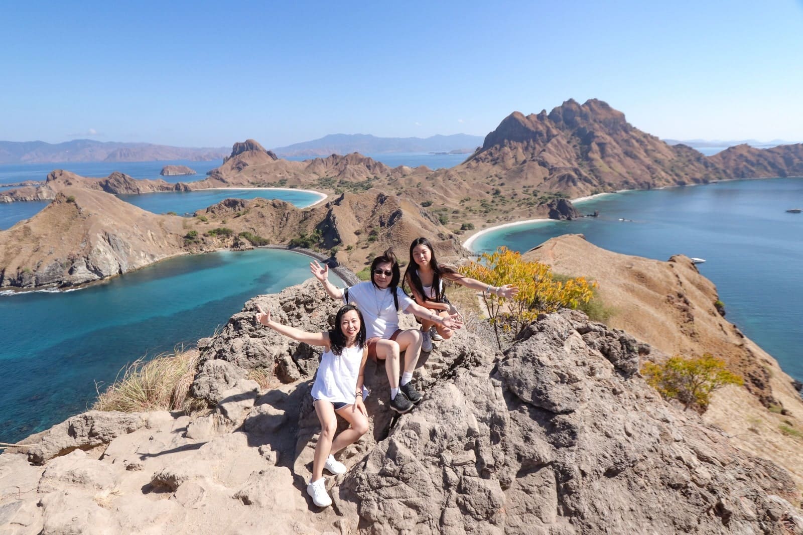 Bring Adventurous Spirit 6 Pak Handoyo Family Komodo Flores Trail 1