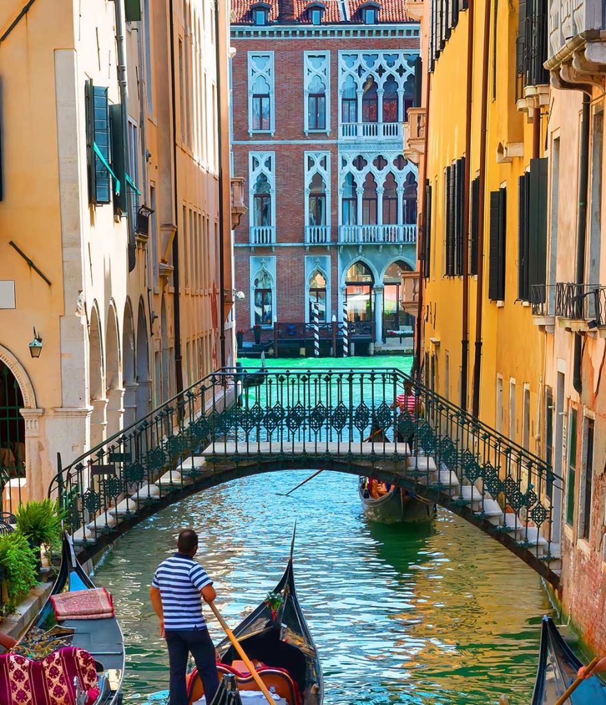 Phinisi 3 water street of venice potrait